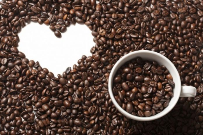 Caffè Il caffè fa bene o male al cuore? Caffeina libera le arterie