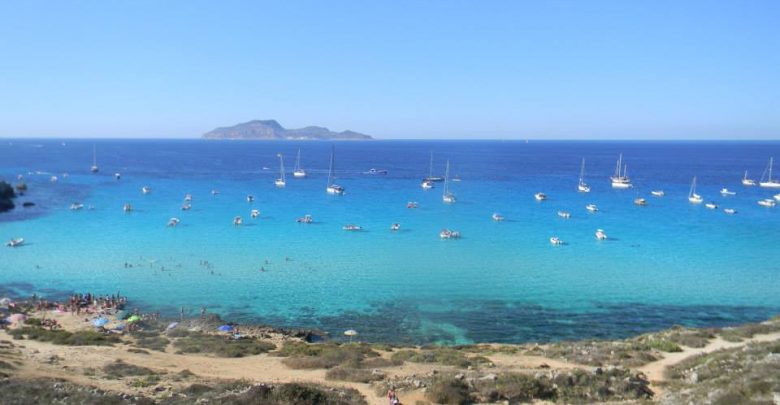 Cosa Fare a Favignana: le Spiagge Più Belle