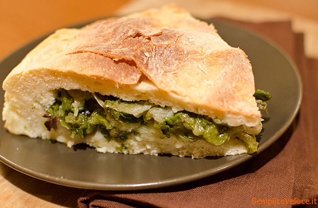 Pizza Scarola Pizza di Scarole alla napoletana: La Ricetta