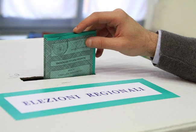 elezioni 2015 Elezioni Regionali Campania: 5 Motivi per non Votare né Caldoro né De Luca