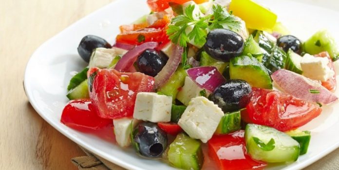 insalata greca Insalata Greca: La Ricetta Tradizionale