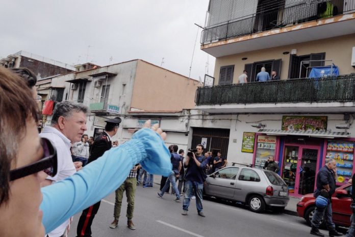 napoli sparatoria Napoli, Sparatoria dal Balcone: il Video su YouReporter