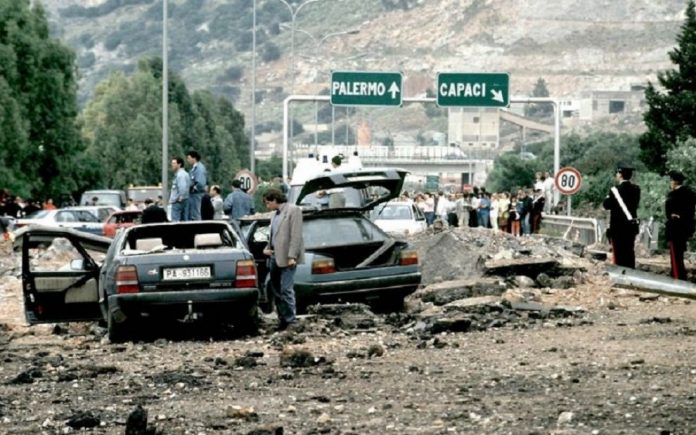 strage-capaci-falcone Strage di Capaci, Falcone morto: 23 anni fa l'attentato