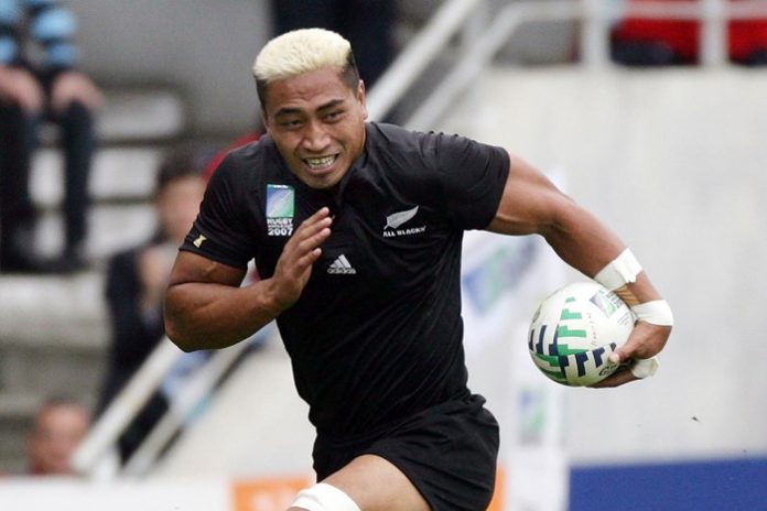 Jerry Collins Morte Jerry Collins, i compagni ballano la haka in autostrada