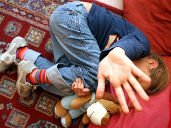 abusi-minori Abusi sui Bambini, la denuncia dell'Associazione Meter Onlus