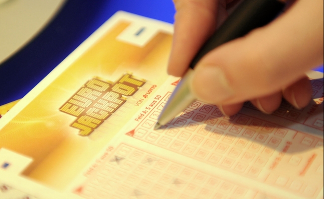 Estrazione Eurojackpot oggi: combinazione e numeri vincenti 26 giugno 2015