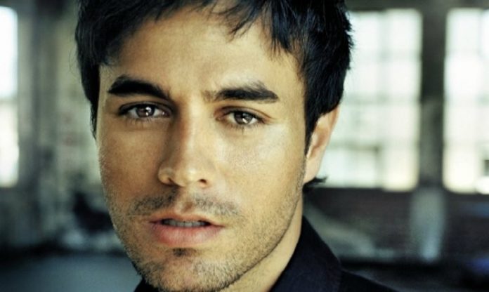 Enrique-Iglesias Enrique Iglesias arrestato a Miami per intralcio alla giustizia