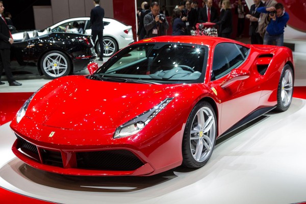 Ferrari Ferrari 488 presentata a Settembre: Prezzo e Scheda Tecnica