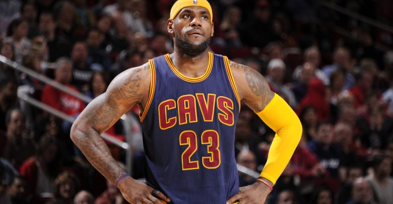Space Jam 2, LeBron James come Michael Jordan?