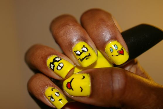 Nail Art Facili: Emoticon Dispettose