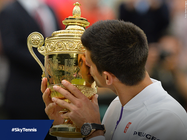 djokovic wimbledon2015 Torneo Wimbledon 2015, Vince Djokovic: Foto della premiazione 2