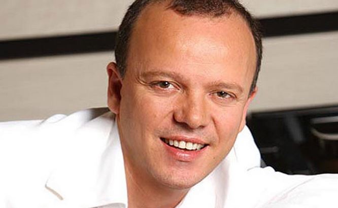 Gigi D'Alessio Gigi D'Alessio: il singolo “O' Sarracino” anticipa il nuovo album