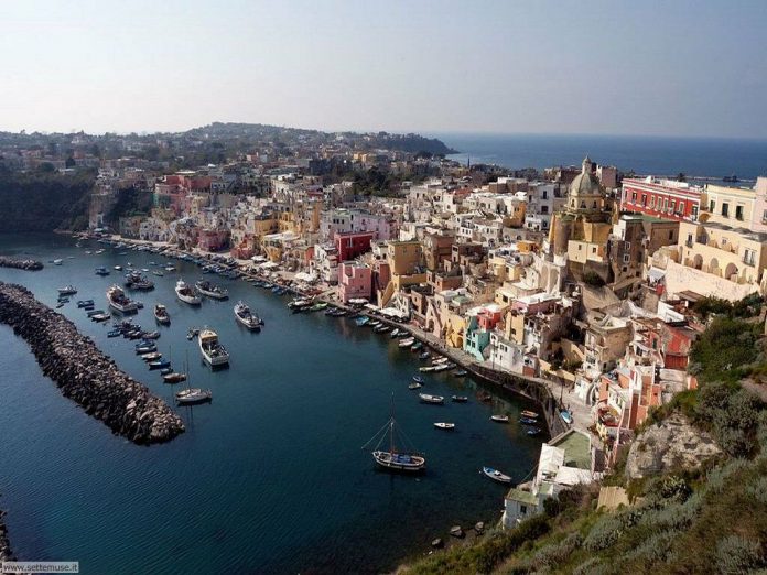 Isola di Procida-Vacanze Vacanze low cost agosto 2015: migliori offerte last minute Isola di Procida