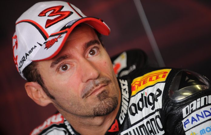 max-biaggi-superbike Superbike, Sepang: Max Biaggi sale sul podio a 44 anni
