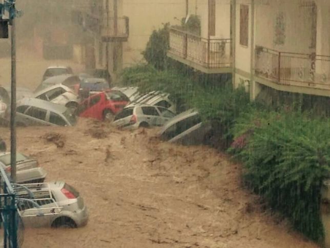 rossano Alluvione a Rossano: Video Maltempo in Calabria