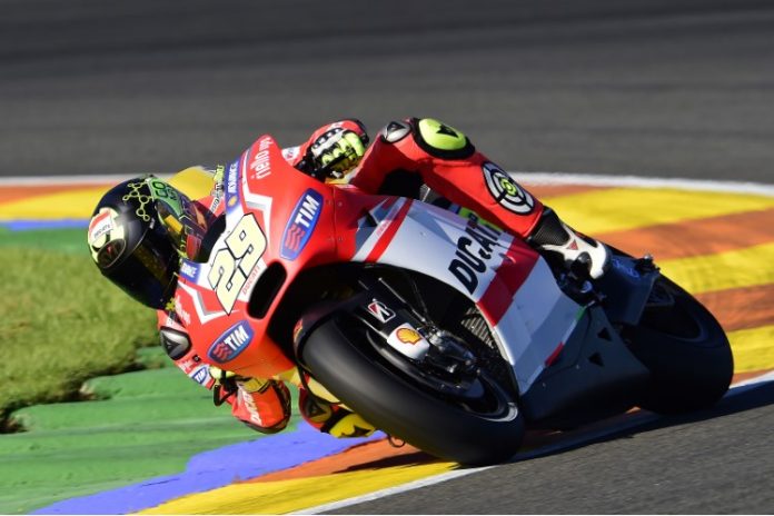 Andrea Iannone-Ducati Andrea Iannone, Insulti sul Web: arriva davanti a Rossi