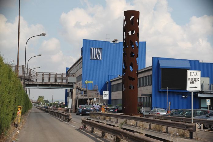 ILVA: PROCURA REIMMETTE AZIENDA IN POSSESSO IMPIANTI Incidente Mortale all'Ilva: Morto Un Operaio