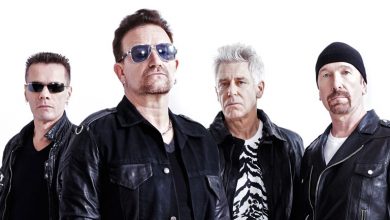 Photo of U2 cantano al Bataclan per le vittime di Parigi