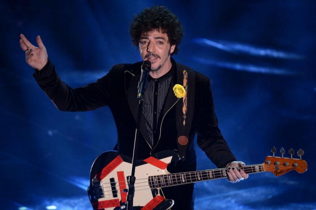 esibizione-di-max-gazz Capodanno 2016 a Napoli: Max Gazzè in Piazza Plebiscito