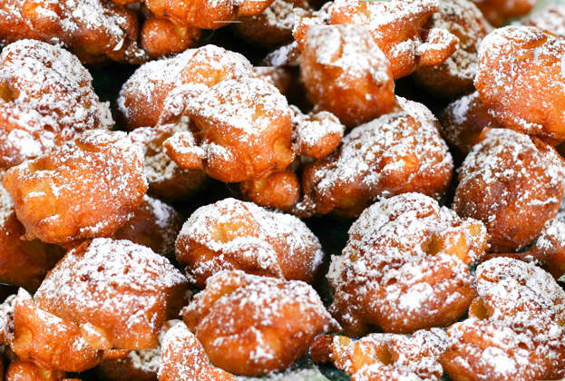 Frittelle-di-mele Ricette Dolci Carnevale 2016: Le Frittelle di Mele