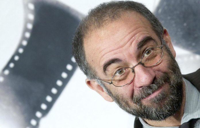 Tornatore Giuseppe Libro Giuseppe Tornatore “La Corrispondenza”: Uscita, Trama e Prezzo