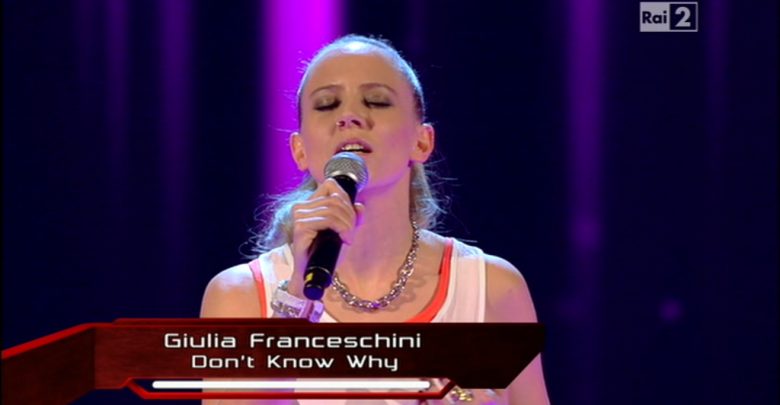 Giulia Franceschini a The Voice: l'ex di Amici nel Team Dolcenera (Video)