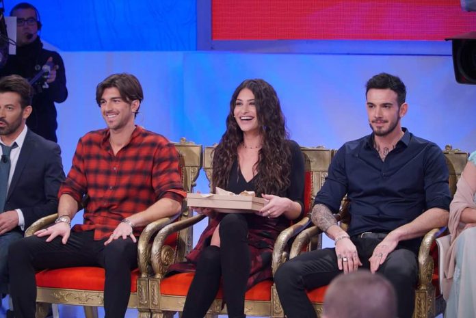 uomini e donne trono classico Replica Uomini e Donne, Trono Classico, Video Mediaset: Streaming Puntata 7 Marzo 2016