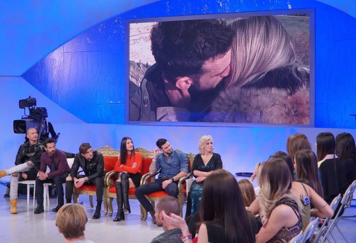 uomini e donne trono classico_ Replica Uomini e Donne, Trono Classico, Video Mediaset: Streaming Puntata 14 Marzo 2016
