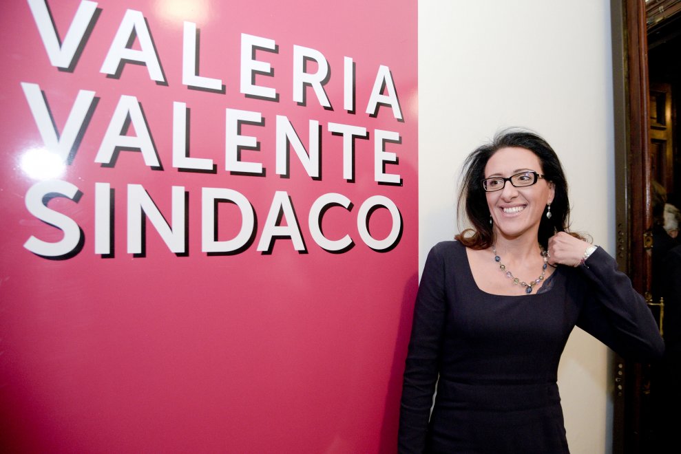 Chi Valeria Valente La candidata a Sindaco di Napoli del Pd Chi Valeria Valente La candidata a Sindaco di Napoli del Pd