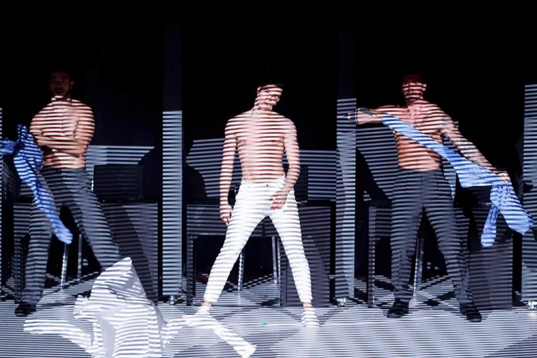 Ballerino Si Eccita Durante Un Ballo Video
