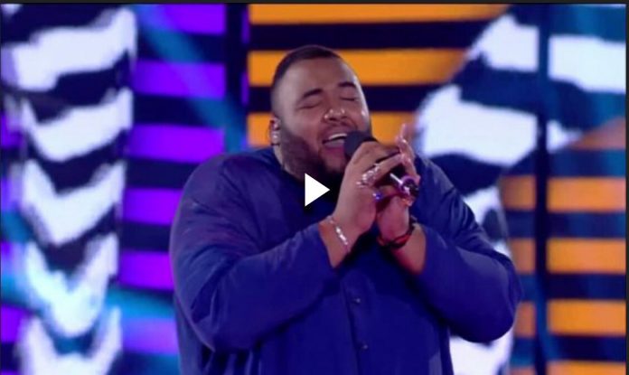 Sergio video Sergio canta