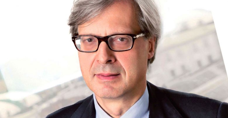 Vittorio Sgarbi senza vestiti su Facebook (Foto)