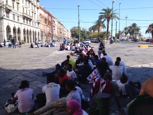 cagliari-immigrati-protesta