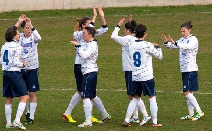 mozzanica-Calcio femminile Le Iene Mozzanica Calcio Femminile Servizio Nadia Toffa