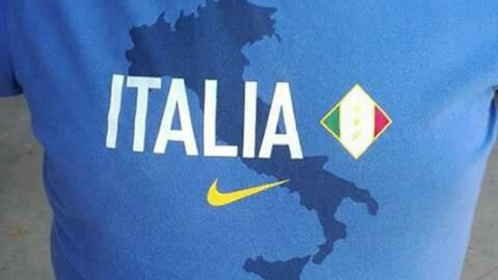 Magliette Nike Europei Calcio Italia senza Sardegna: ma è una bufala