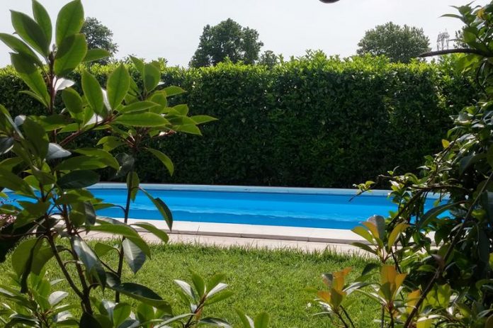 image Cronaca Brescia: Bambino morto annegato in piscina