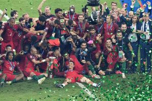 Vittoria Portogallo Euro 2016 premiazione