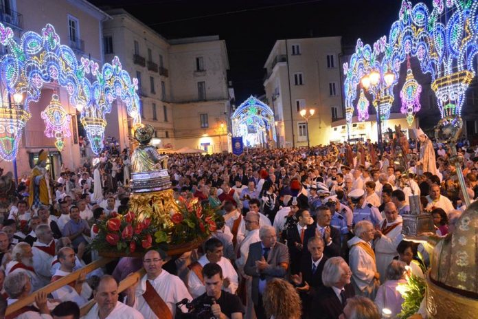 processione-san-pantaleone-vallo-lucania Video - Vallo della Lucania, San Pantaleone: la devozione dei fedeli