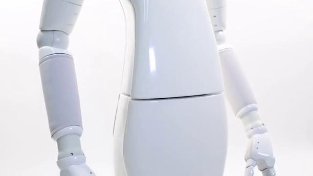 Robot R1: Uscita e Caratteristiche (Video)