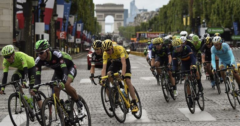 Tour de France 2016:  Mark Cavendish vincitore prima tappa