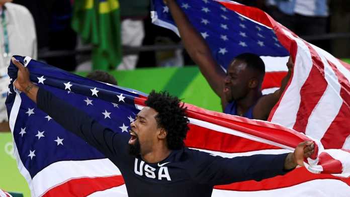 Basket-Festeggiamenti-Usa Usa Oro Basket Uomini a Rio 2016: Serbia battuta 96-66