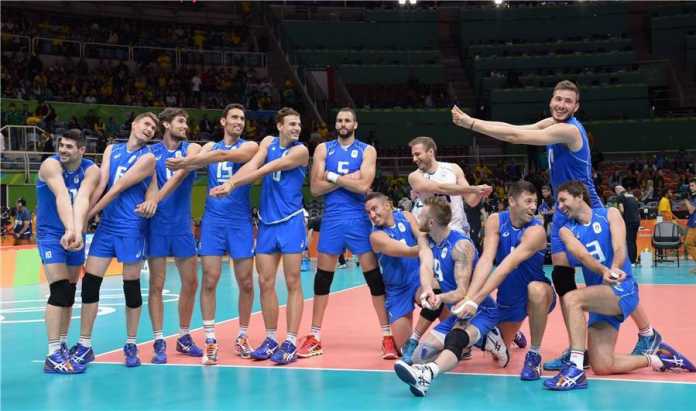 Volley-Italia-Uomini-Festeggiamenti Brasile-Italia 1-3: Risultato Finale (Pallavolo Rio 2016)