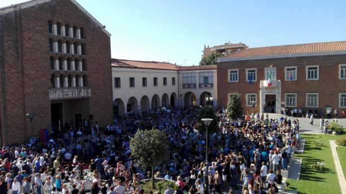 funerali-pomezia-vittime-terremoto Terremoto 24 Agosto 2016, Funerali a Pomezia oggi (Foto) 1