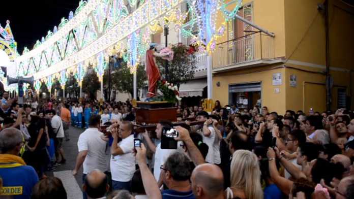 siano-festa-san-rocco Siano San Rocco 2016, spari durante la Processione: fermato giovane