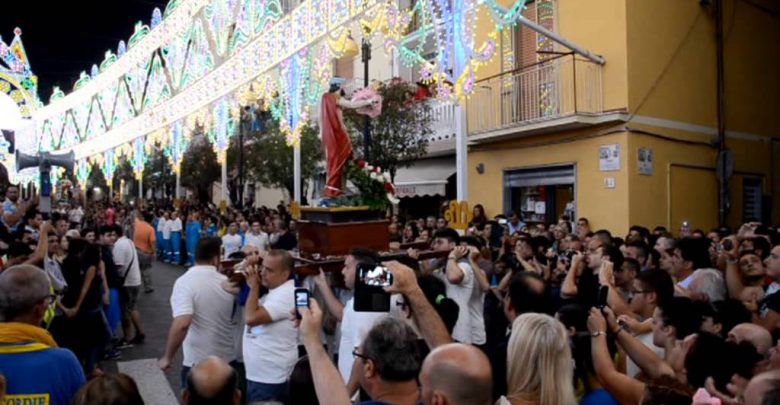 Siano San Rocco 2016, spari durante la Processione: fermato giovane