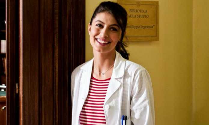 lallieva-alessandra-mastronardi-744x445 Replica L'Allieva Prima Puntata: Streaming su Rai Replay (27 settembre)