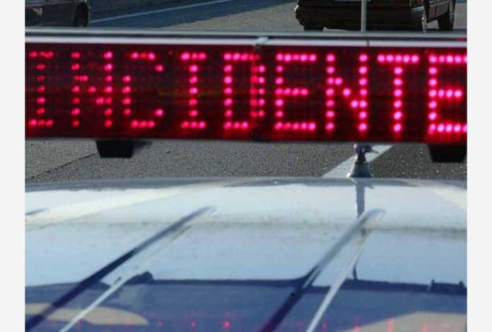 incidente-stradale-polizia Incidente sull’A13 oggi, muore camionista: traffico in tilt