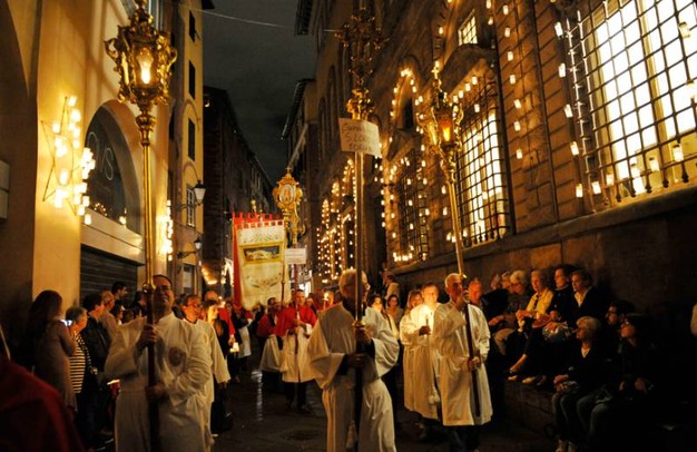 Santa Croce e Volto Santo: Luminara di Lucca (13 e 14 settembre)