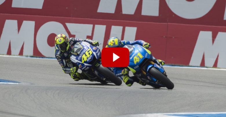 Rossi-Espargaro: il dito medio di Valentino (Video)