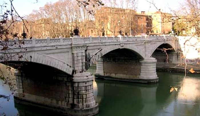 Roma, Ponte Mazzini Chiuso: è inagibile
